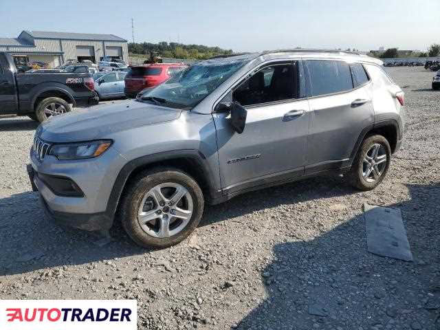 Jeep Compass 2.0 benzyna 2023r. (EARLINGTON)