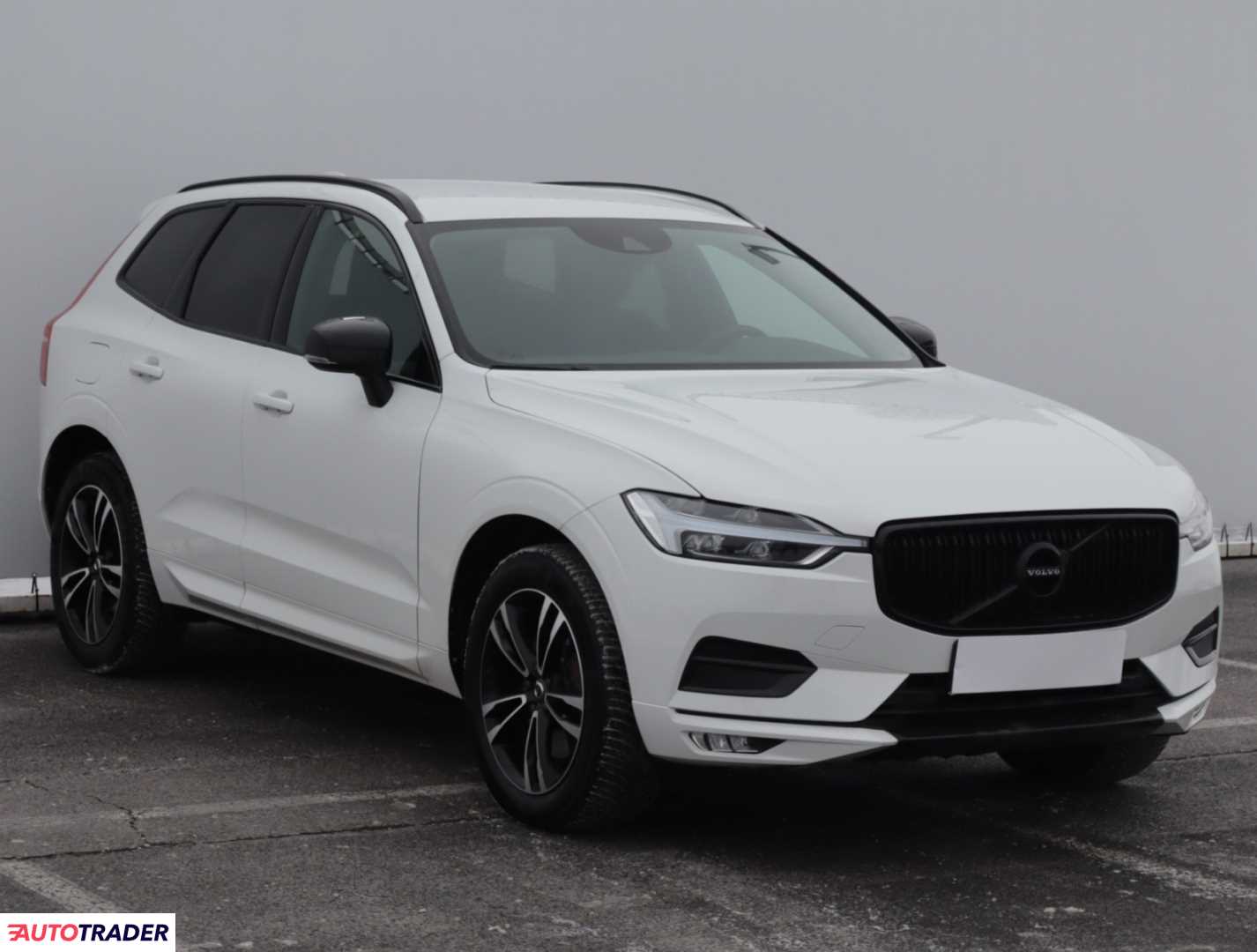Volvo XC60 2020 2.0 194 KM