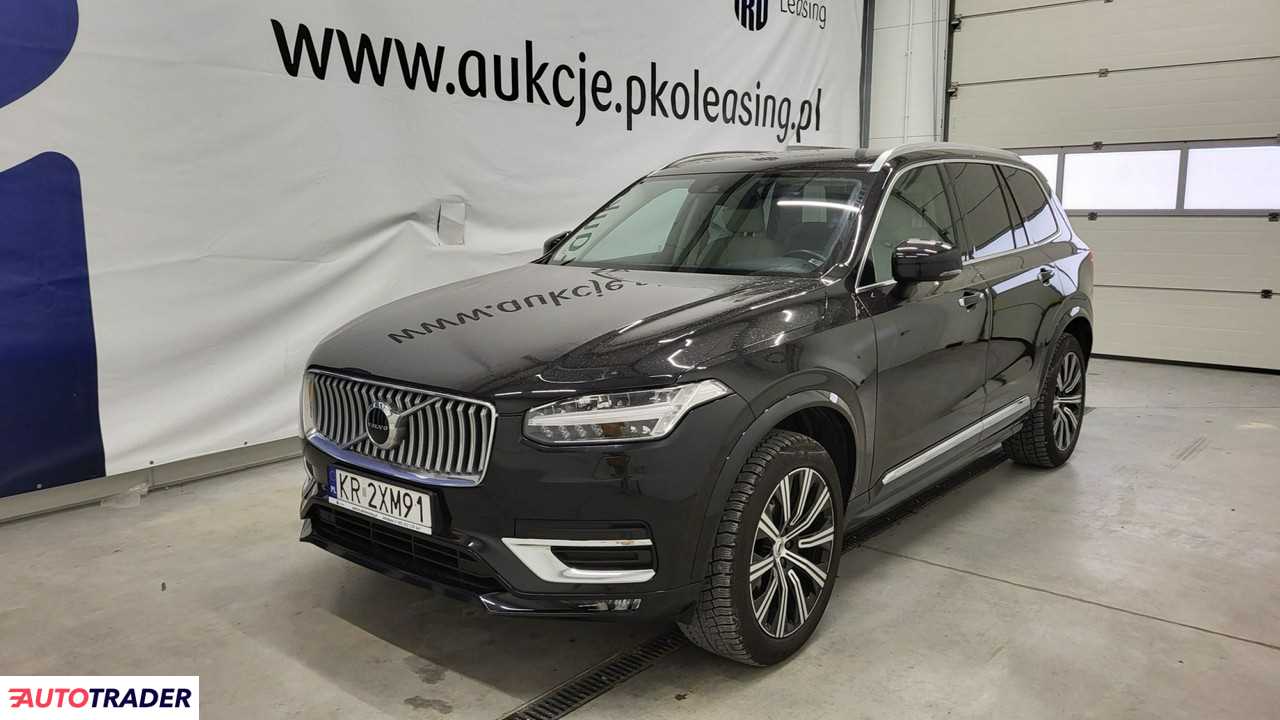 Volvo XC90 2020 2.0 235 KM