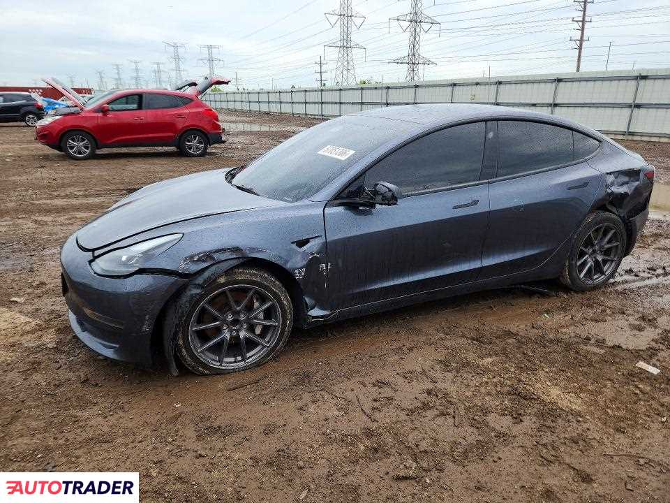 Tesla Model 3 2023