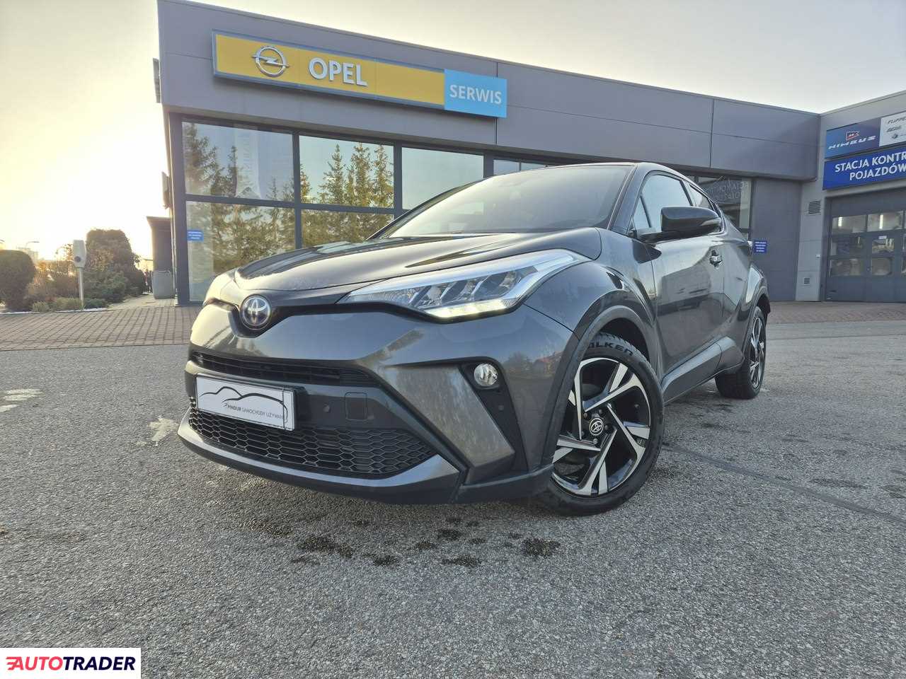 Toyota C-HR 2022 1.8 98 KM