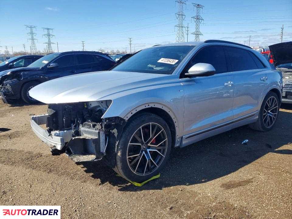 Audi Q8 2021 3