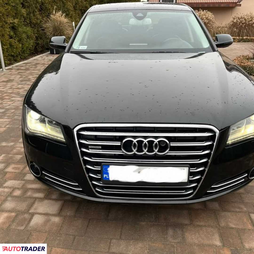 Audi A8 2013 4.1 350 KM