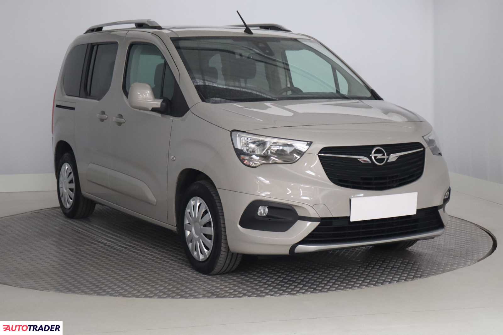 Opel Combo 2018 1.5 128 KM