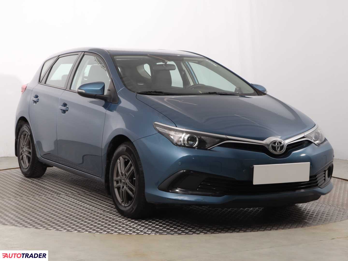 Toyota Auris 2016 1.3 97 KM Toyota Auris 2016 1.3 97 KM