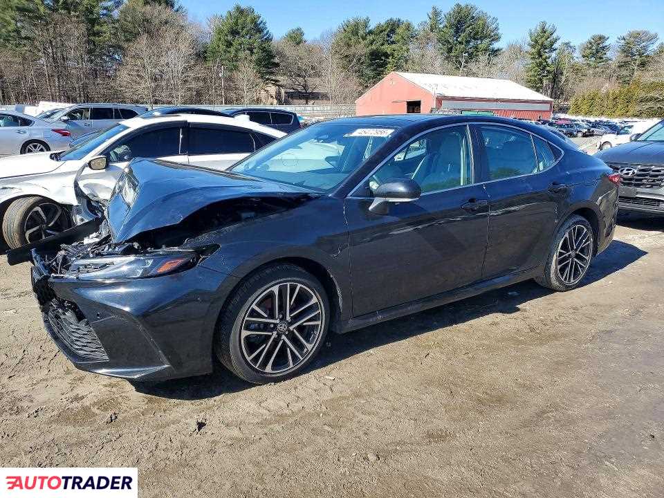 Toyota Camry 2025 2