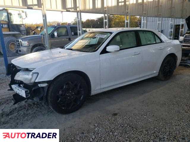 Chrysler 300C 2022 3