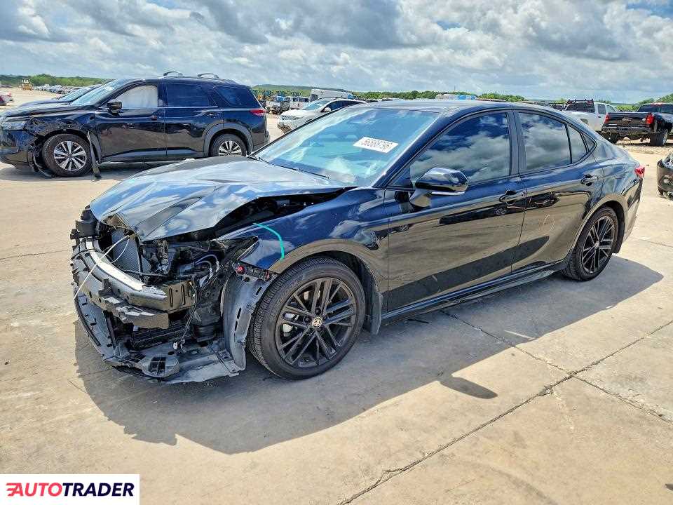 Toyota Camry 2025 2