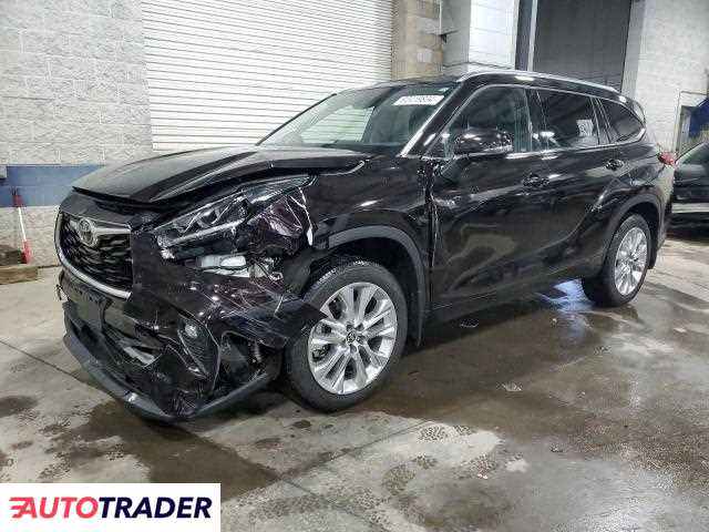 Toyota Highlander 3.0 benzyna 2021r. (HAM LAKE)