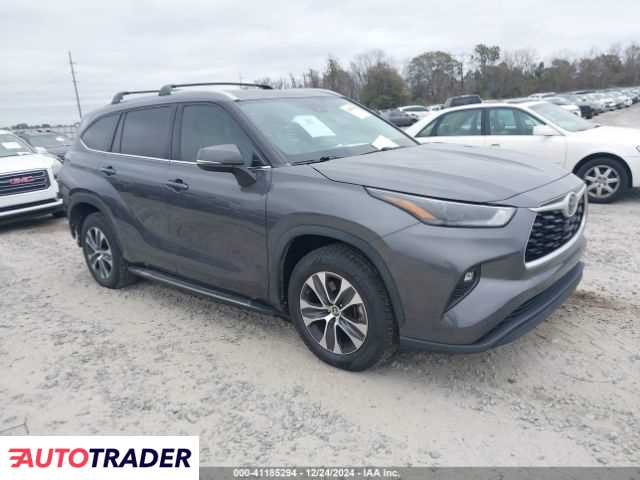 Toyota Highlander 3.0 benzyna 2022r. (TIFTON)