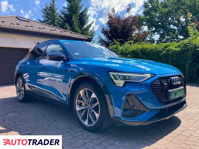 Audi E-tron 2020 0.0 408 KM