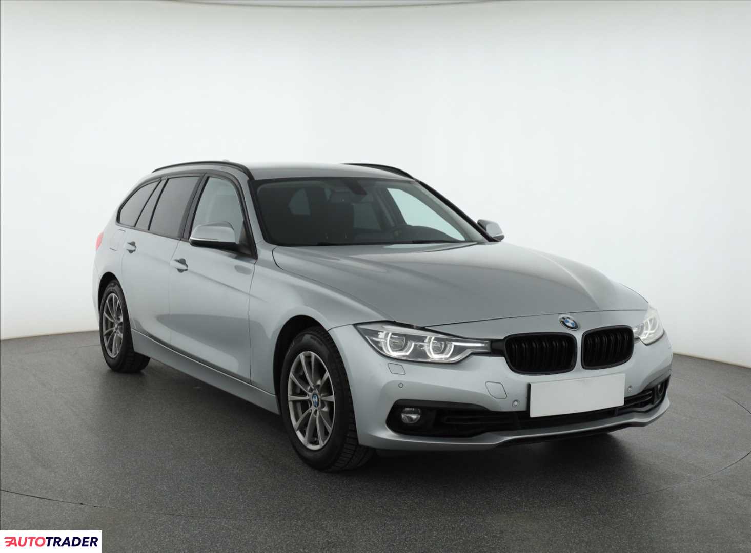 BMW 318 2018 1.5 134 KM
