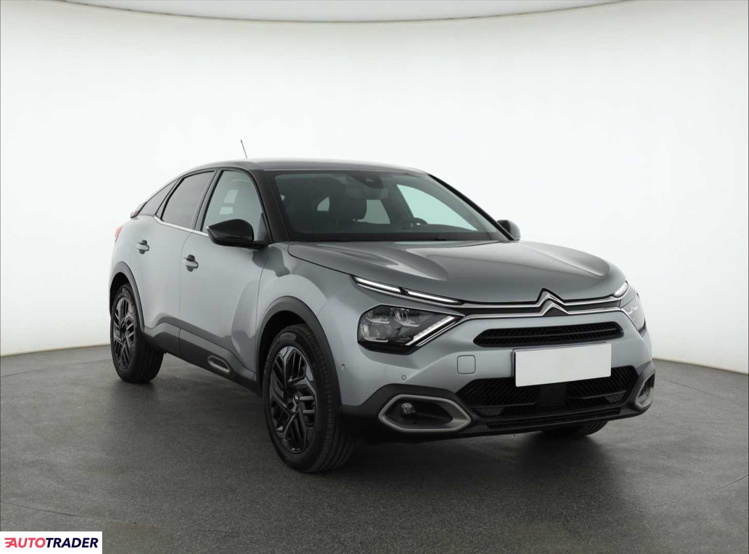 Citroen C4 2021 1.2 128 KM