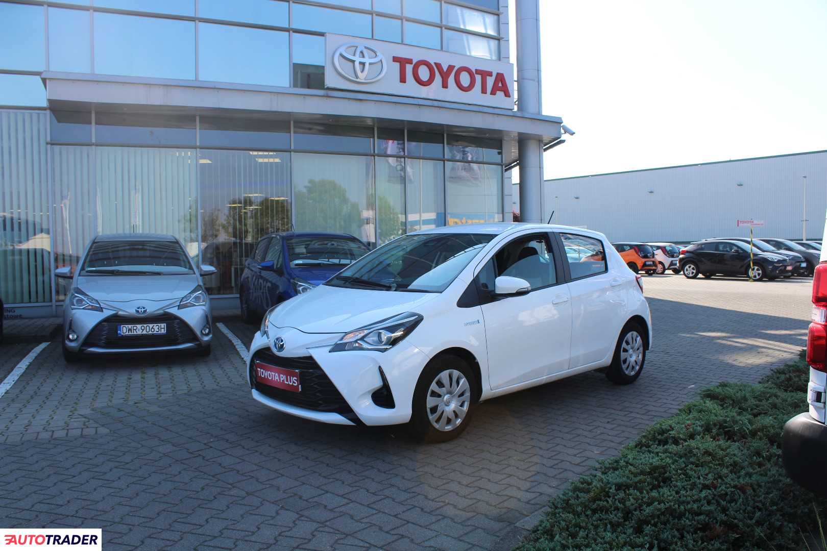 Toyota Yaris 2017 1.5 100 KM Toyota Yaris 2017 1.5 100 KM