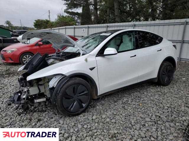 Tesla Model Y 2026