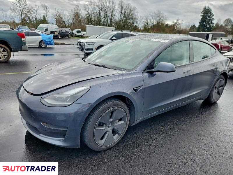 Tesla Model 3 2023