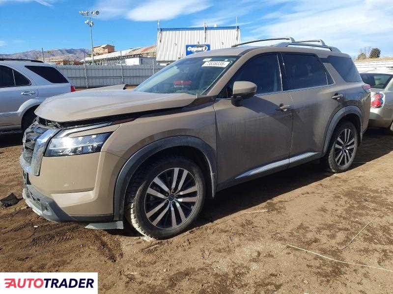 Nissan Pathfinder 2023 3