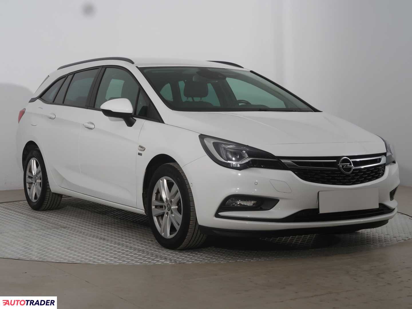 Opel Astra 1.6 134 KM 2019r. (Piaseczno)