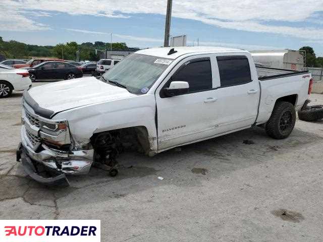 Chevrolet Silverado 5.0 benzyna 2018r. (LEBANON)