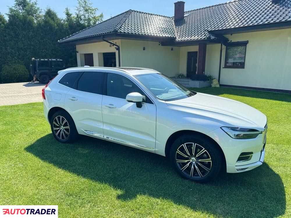 Volvo XC60 2021 2.0 310 KM