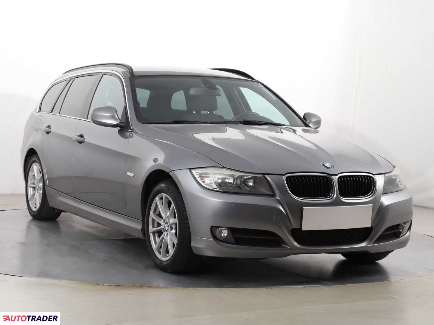 BMW 318 2.0 134 KM 2010r. (Piaseczno)