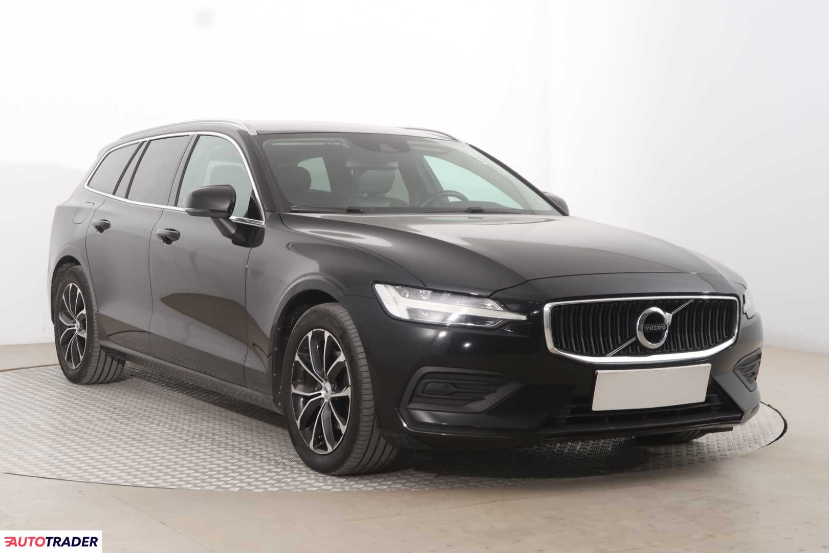 Volvo V60 2018 2.0 187 KM