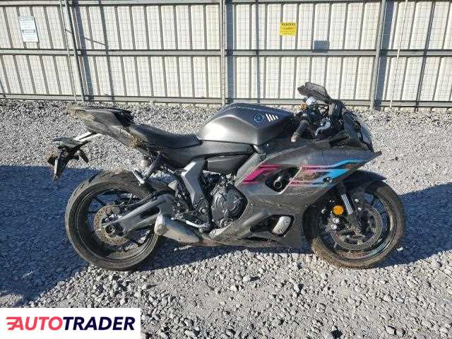 Yamaha YZF 2024 Yamaha YZF 2024