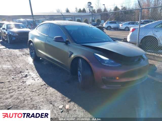 Tesla Model 3 2022