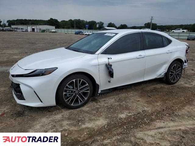 Toyota Camry 2.0 hybrydowy 2025r. (CONWAY)