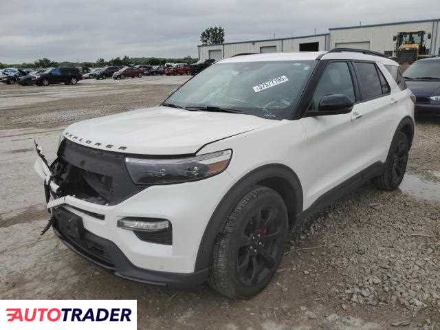 Ford Explorer 2021 3