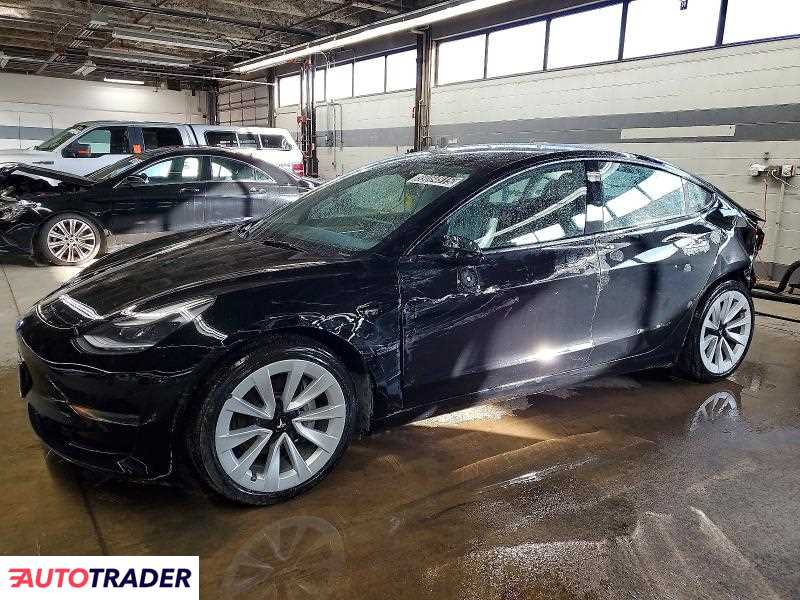 Tesla Model 3 2022