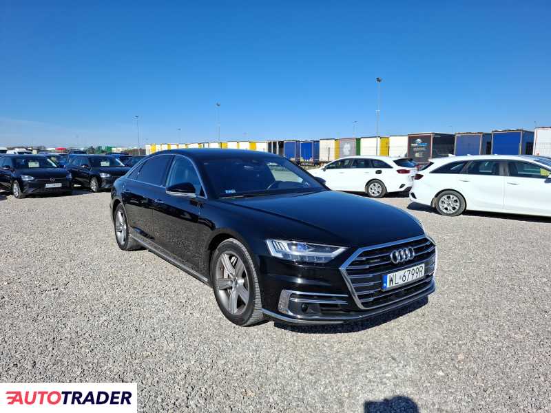 Audi A8 2021 4 460 KM