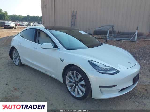 Tesla Model 3 2020