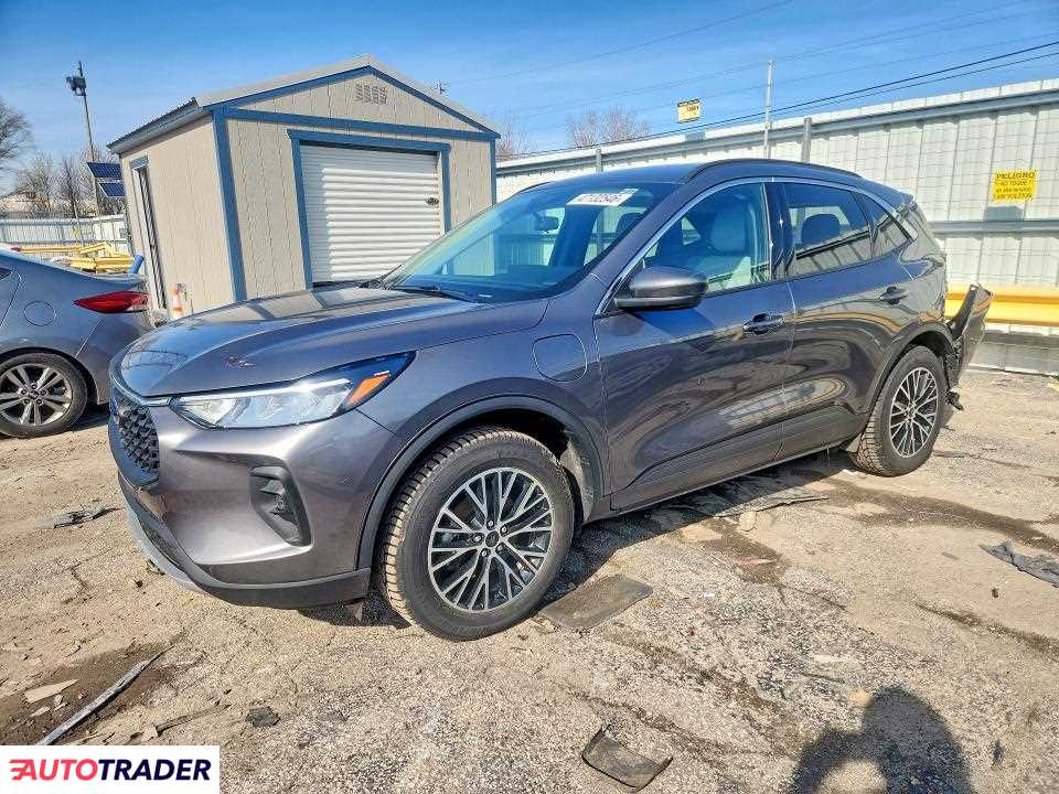 Ford Escape 2024 2