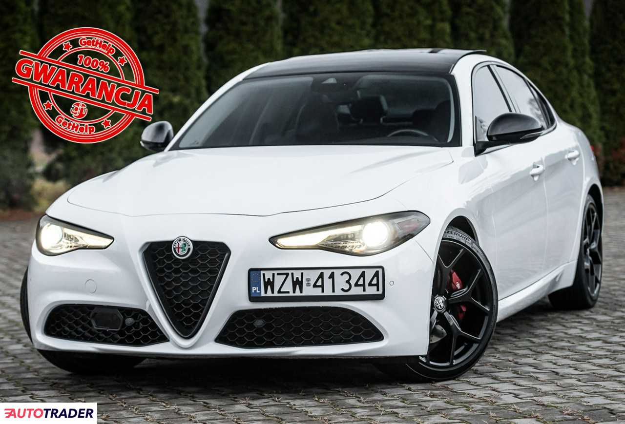 Alfa Romeo Giulia 2.0 benzyna 280 KM 2020r. (Zwoleń)