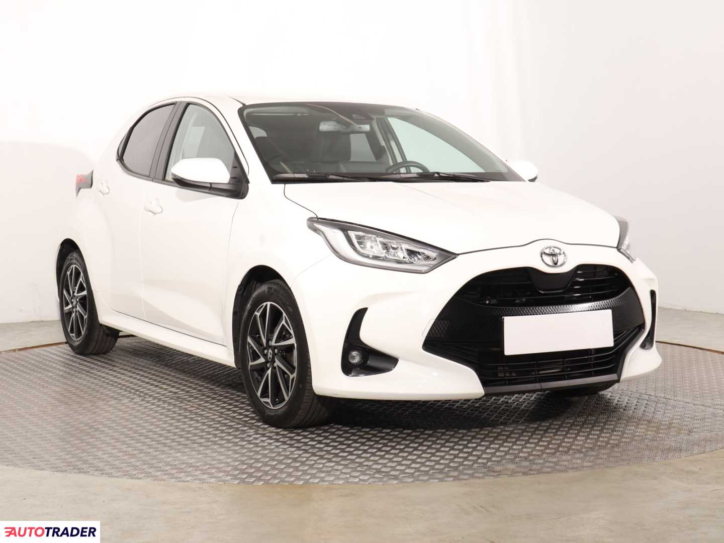 Toyota Yaris 2023 1.5 123 KM