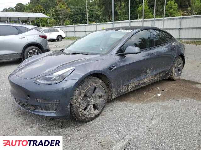 Tesla Model 3 2023