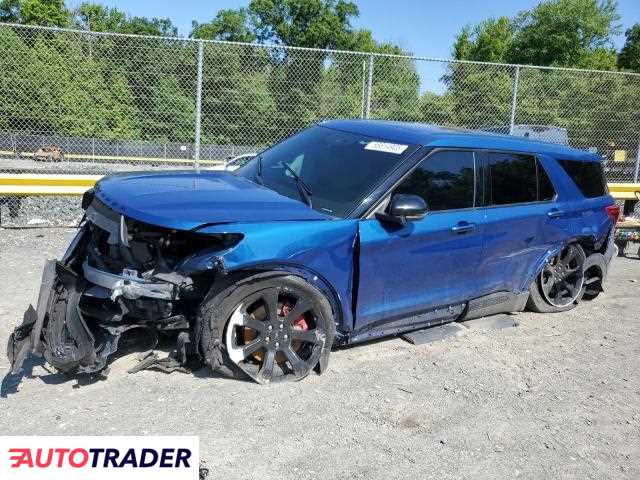 Ford Explorer 2022 3