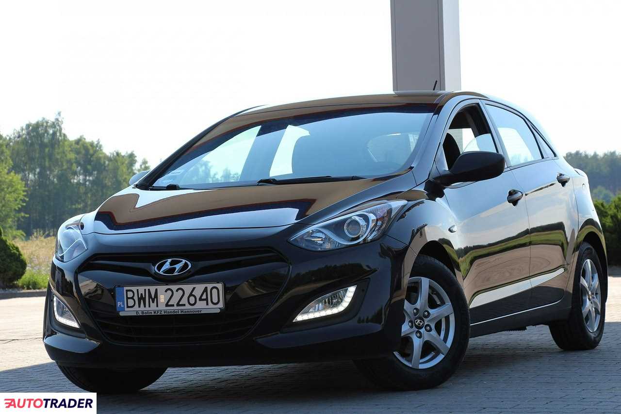 Hyundai i30 2015 1.4 99 KM
