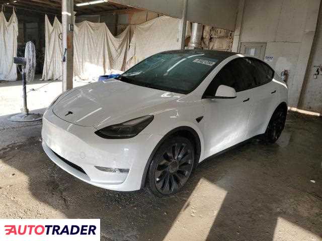 Tesla Model Y 2022
