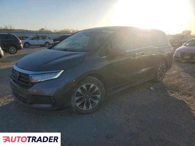 Honda Odyssey 2022 3