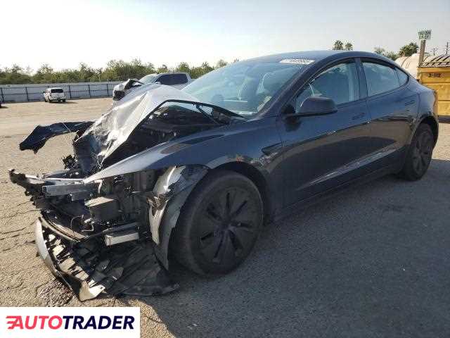 Tesla Model 3 2024