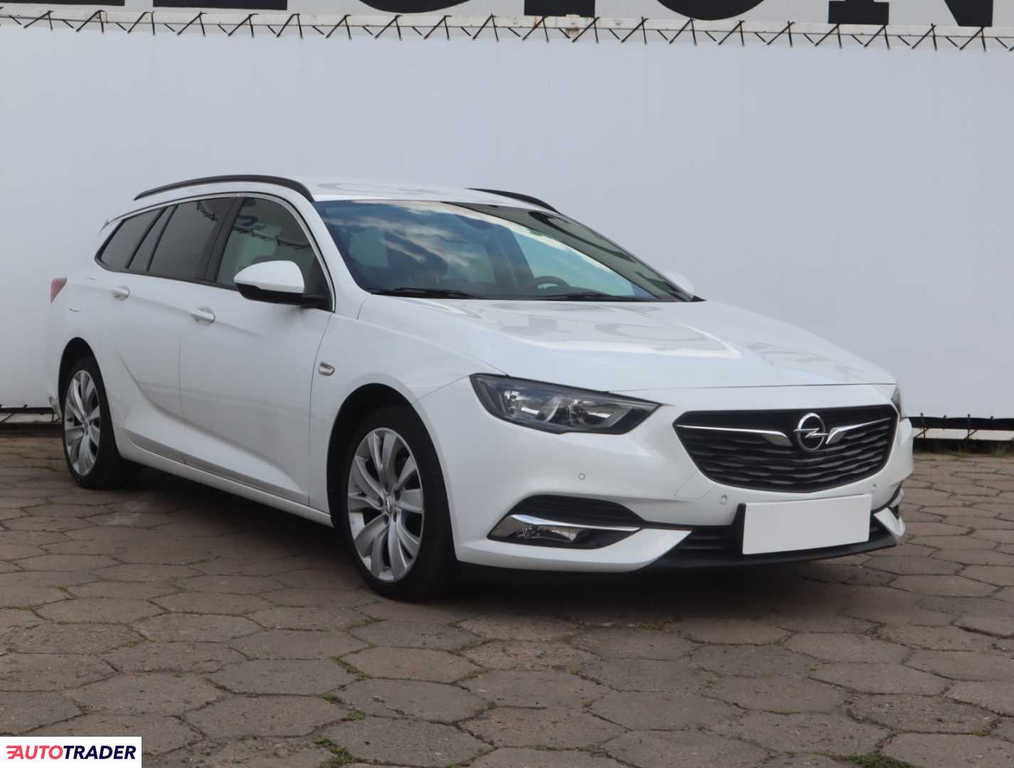 Opel Insignia 2019 1.6 134 KM