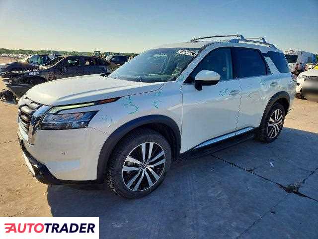 Nissan Pathfinder 2023 3