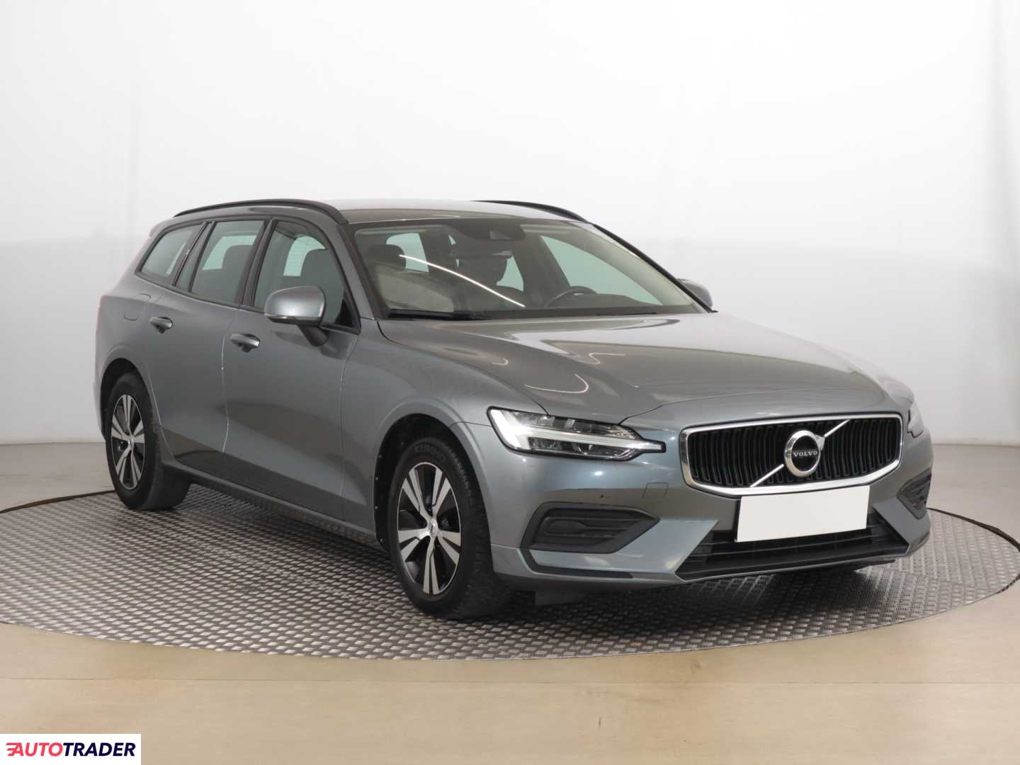 Volvo V60 2020 2.0 147 KM