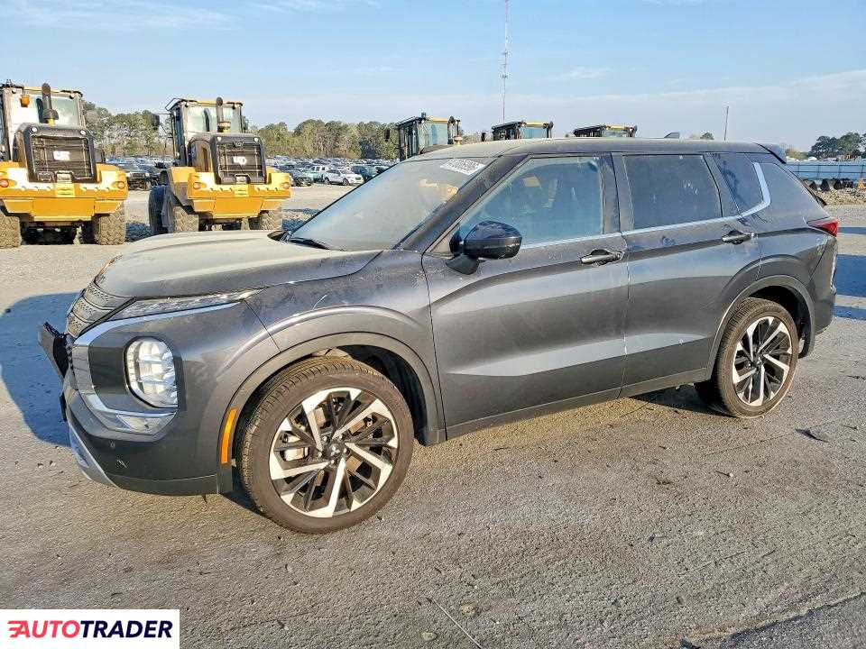 Mitsubishi Outlander 2024 2