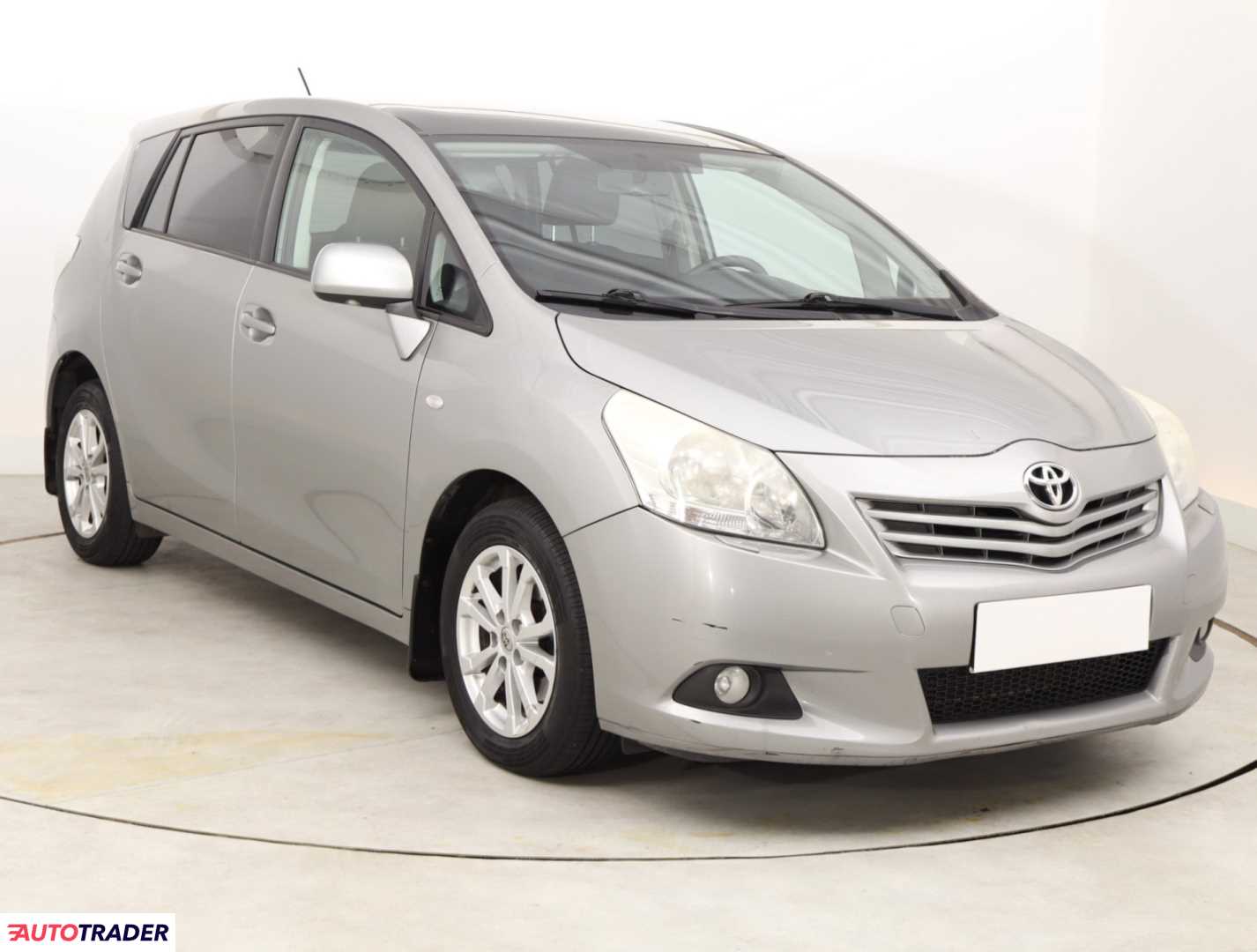 Toyota Verso 2011 2.0 124 KM