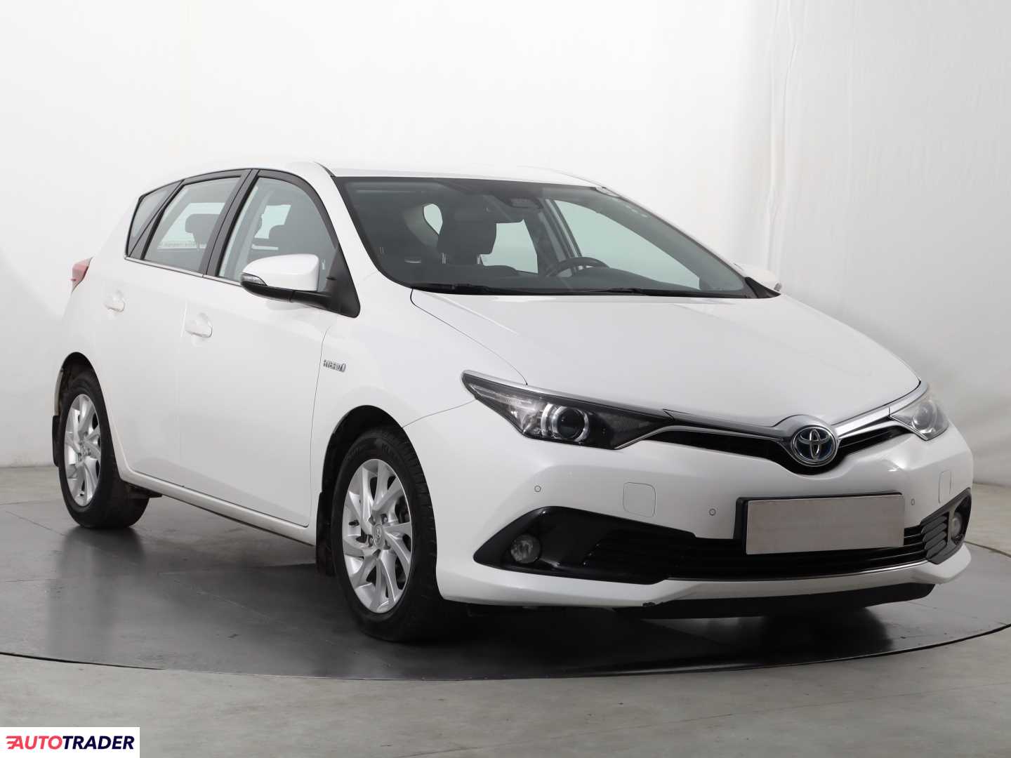 Toyota Auris 2017 1.8 134 KM