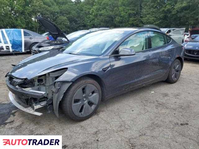 Tesla Model 3 2021