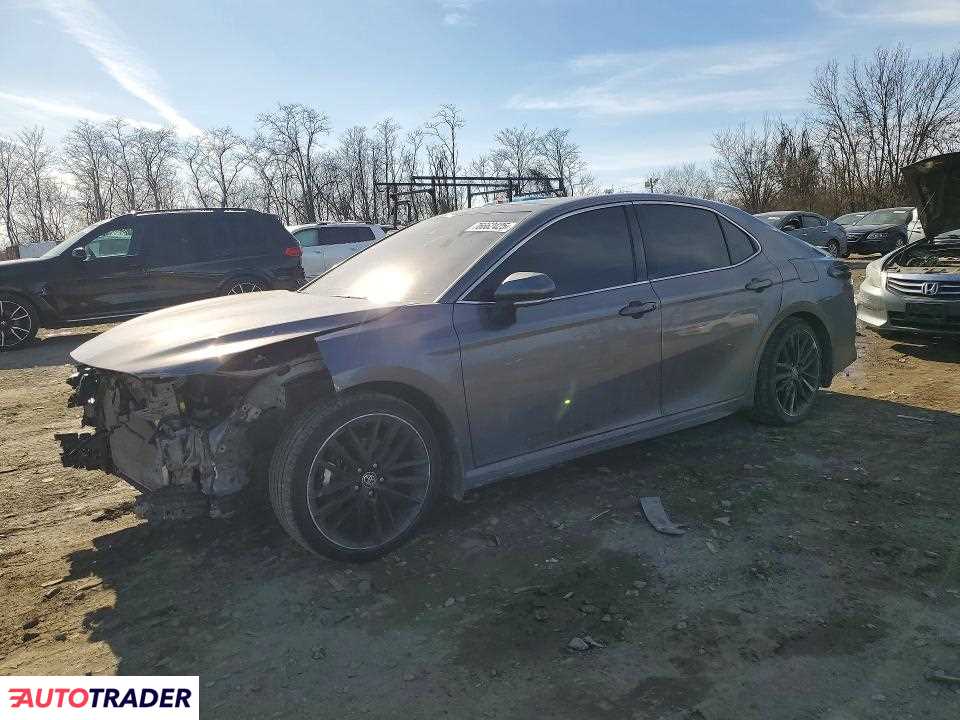 Toyota Camry 2024 3